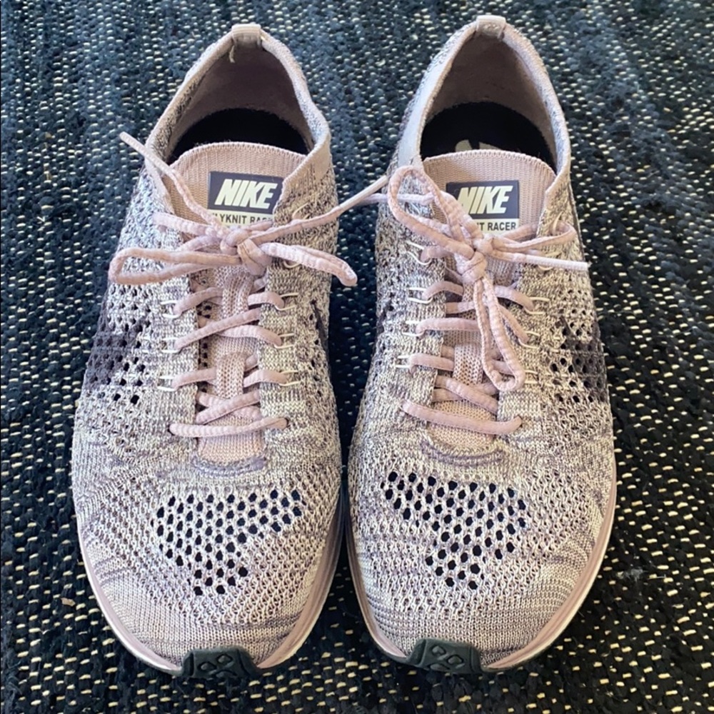 COPY - Macaron Pack: Nike Flyknit Racer - Lavende…